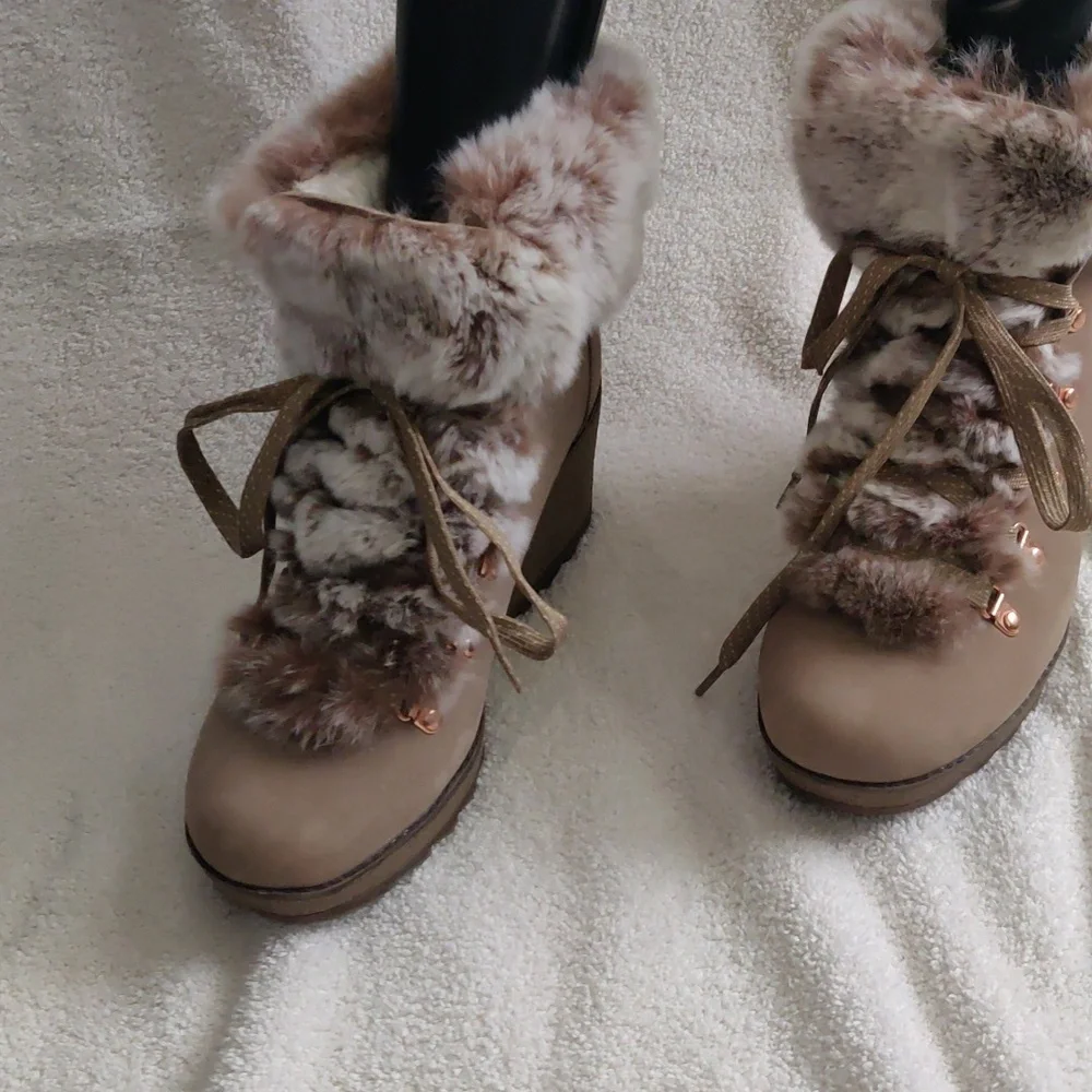 Cougar Penelope waterproof Suede & Rabbit Fur-Trim Wedge Mushroom Booties sz 9 - Picture 4 of 12